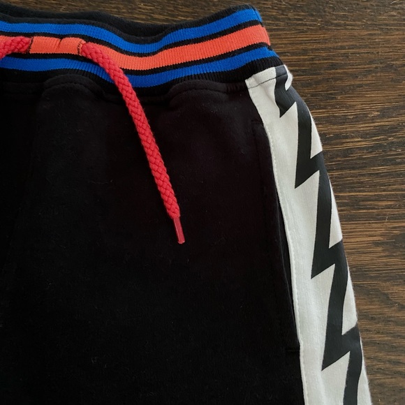 BIT’Z KIDS black lighting shorts sz 5/6 - Picture 2 of 7
